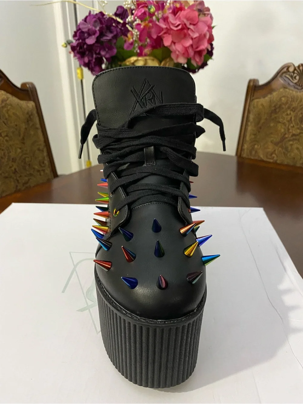 Kaos Black Canvas Low-Top Sneaker with White Details